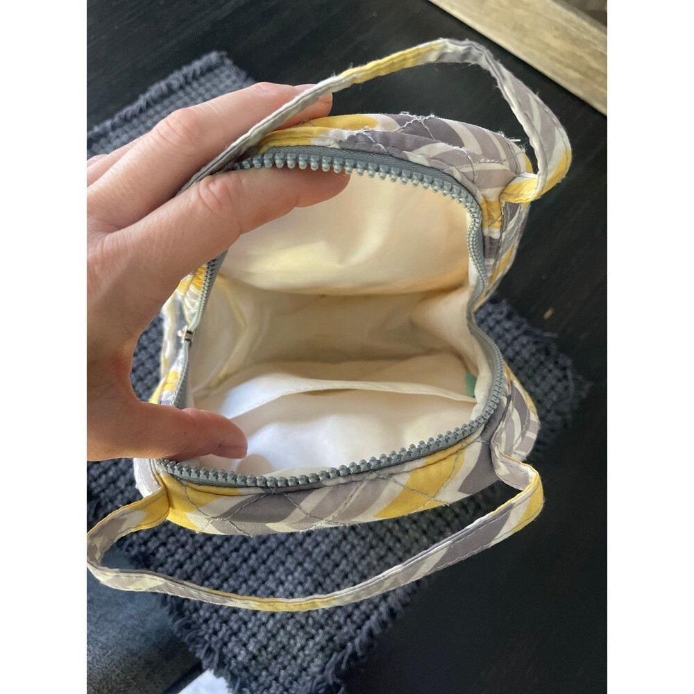 Grey/Yellow Insulated Top Handle Lunch Bag - Picture 3 of 4